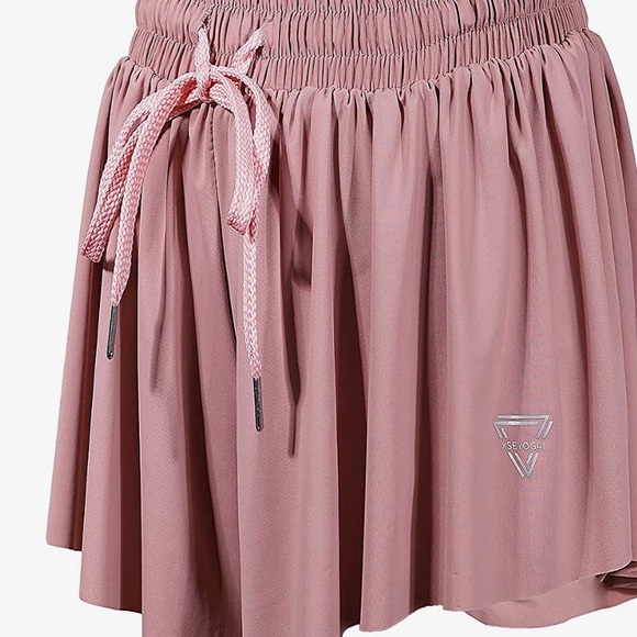 IN SEARCH OF: Flowy Running Shorts - Picture 2 of 6